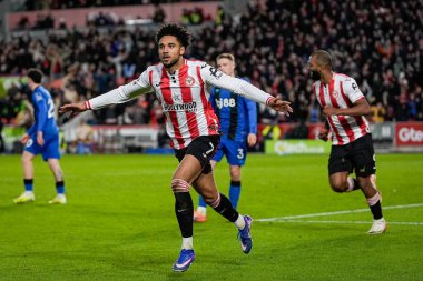 Brentford 'dan Kevin Schade, Premier League maçında Brentford Bournemouth' a karşı Gtech Community Stadyumu 'nda 27 Aralık 2025' te oynanan maçta 3-0 kazanma hedefini kutluyor.