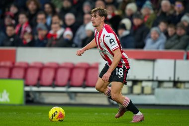 Brentford 'dan Yehor Yarmolyuk, Premier Lig karşılaşmasında topu kontrol ediyor Brentford Bournemouth' a karşı Gtech Community Stadyumu, Londra, 27 Aralık 2025