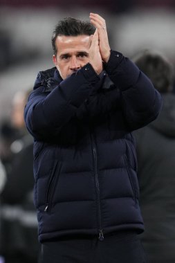 Fulham 'ın Marco Silva teknik direktörü, 27 Aralık 2025' te Londra Stadyumu 'nda oynanan Premier League maçında West Ham United ve Fulham maçını tam zamanlı olarak alkışladı.