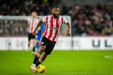 Brentford 'dan Igor Thiago Premier League maçında topu sürüyor Brentford Bournemouth' a karşı Gtech Community Stadyumu, Londra, 27 Aralık 2025