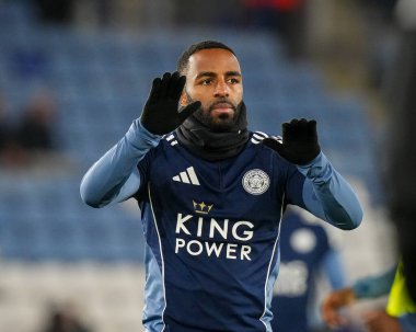 Leicester City 'den Ricardo Pereira, 29 Aralık 2025' te Leicester City - King Power Stadyumu 'nda oynanan Leicester City - Derby County maçında ısınıyor.