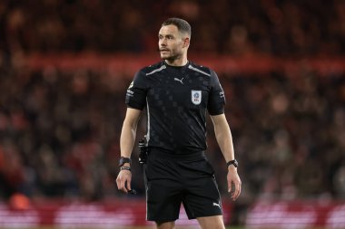 Hakem Leigh Doughty, Sky Bet Şampiyonası 'nda Middlesbrough, Hull City' ye karşı Riverside Stadyumu, Middlesbrough, Birleşik Krallık, 29 Aralık 2025