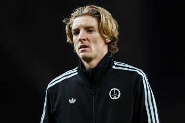 Newcastle United takımından Anthony Gordon, 30 Aralık 2025 'te Burnley - Newcastle United maçı öncesinde stadyuma geldi.