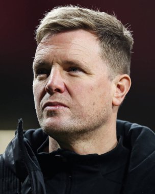 Newcastle United 'ın Eddie Howe teknik direktörü, 30 Aralık 2025 tarihinde Burnley - Newcastle United maçı öncesinde stadyuma geldi.