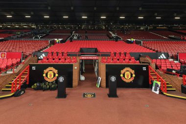 Premier Lig maçında yedek kulübesi Manchester United ile Wolverhampton Wanderers maçında Old Trafford, Manchester, İngiltere 'de 30 Aralık 2025