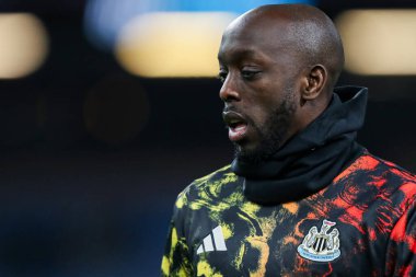 Newcastle United takımından Yoane Wissa 30 Aralık 2025 'te Burnley - Newcastle United maçı öncesinde ısınıyor.