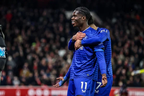 Everton 'dan Thierno Barry 30 Aralık 2025' te İngiltere 'nin Nottingham şehrinde oynanan Premier Lig maçında Nottingham Forest Everton' a karşı 0-2 'lik galibiyet golünü kutluyor.