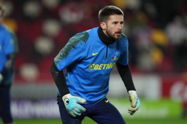 Guglielmo Vicario of Tottenham Hotspur ahead of the Premier League match Brentford vs Tottenham Hotspur at The Gtech Community Stadium, London, United Kingdom, 1st January 2026
