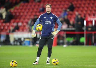 Leicester City kalecisi Asmir Begoviç, 1 Ocak 2026 'da İngiltere' nin Sheffield Lane kentinde oynanan Sky Bet Şampiyonası maçında maç öncesi ısınma maçında Sheffield United ile Leicester City karşı karşıya geldi.