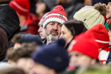 Nottingham Forest taraftarları Premier League maçı sırasında Nottingham Forest Everton 'a karşı City Ground, Nottingham, İngiltere, 30 Aralık 2025