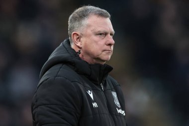 Mark Robins Stoke City 'nin teknik direktörü. 1 Ocak 2026' da Hull City 'nin Stoke City' e karşı oynadığı maçta.