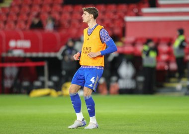 Leicester City 'den Ben Nelson, 1 Ocak 2026' da İngiltere, Sheffield Lane 'de oynanan Sky Bet Şampiyonası maçında maç öncesi ısınma maçında Sheffield United ile Leicester City karşı karşıya geldi.