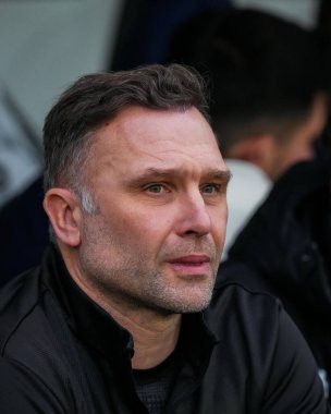 Derby County 'nin John Eustace teknik direktörü Sky Bet Şampiyonası maçında Derby County, Pride Park Stadyumu' nda 1 Ocak 2026 'da Middlesbrough' a karşı.