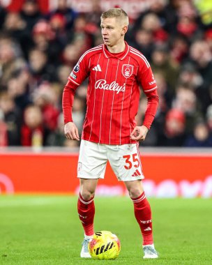 Nottingham Ormanı 'ndan Oleksandr Zinchenko Premier Lig maçı sırasında Nottingham Forest Everton' a karşı City Ground, Nottingham, İngiltere, 30 Aralık 2025