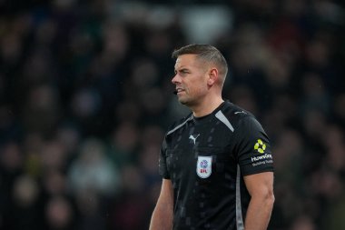 Assistant referee Matthew Smith during the Sky Bet Championship match Derby County vs Middlesbrough at Pride Park Stadium, Derby, United Kingdom, 1st January 2026