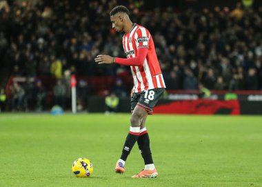 Sheffield United 'ın Djibril Soumare' si 1 Ocak 2026 'da Bramall Lane, Sheffield, İngiltere' de Sheffield United ile Leicester City arasındaki Sky Bet Şampiyonası maçında pas attı.