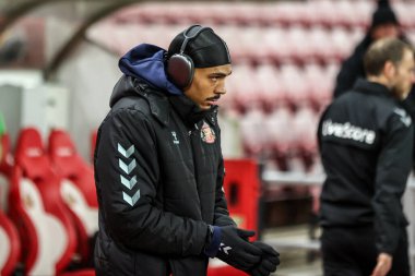 Wilson Isidor of Sunderland arrives during the Premier League match Sunderland vs Manchester City at Stadium Of Light, Sunderland, United Kingdom, 1st January 2026