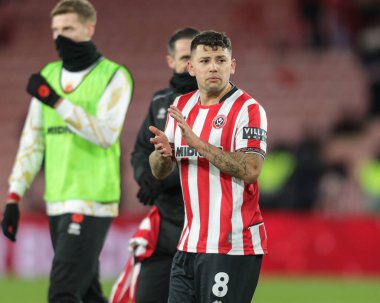 Gustavo Hamer of Sheffield United applauds the fans after the final whistle during the Sky Bet Championship match Sheffield United vs Leicester City at Bramall Lane, Sheffield, United Kingdom, 1st January 2026