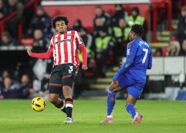 Sam McCallum of Sheffield United passes the ball during the Sky Bet Championship match Sheffield United vs Leicester City at Bramall Lane, Sheffield, United Kingdom, 1st January 2026