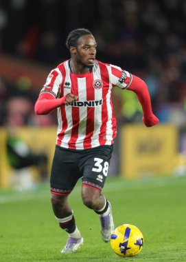 Femi Seriki of Sheffield United breaks with the ball during the Sky Bet Championship match Sheffield United vs Leicester City at Bramall Lane, Sheffield, United Kingdom, 1st January 2026