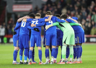 Leicester City takımı, 1 Ocak 2026 'da Sheffield United ile Leicester City' nin Bramall Lane, Sheffield, İngiltere 'de oynanan maçında bir araya geldi.