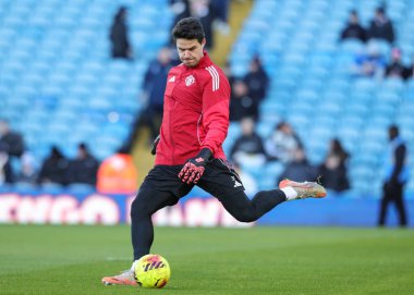 Manchester United 'ın kalecisi Senne Lammens Premier League maçında Manchester United ile Elland Road, Leeds, İngiltere, 4 Ocak 2026' da oynanan karşılaşma öncesi ısınma maçında