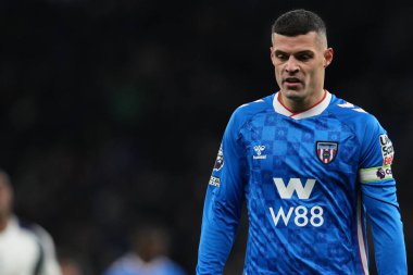 Premier Lig karşılaşmasında Sunderland 'dan Granit Xhaka Tottenham Hotspur' a karşı Tottenham Hotspur Stadyumu, Londra, 4 Ocak 2026