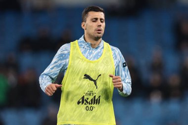 Manchester City 'den Rodrigo Premier League maçında maç öncesi ısınma oturumunda Manchester City Chelsea' ye karşı Etihad Stadyumu, Manchester, İngiltere, 4 Ocak 2026