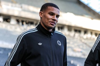Newcastle United takımından Malick Thiaw, 4 Ocak 2026 'da İngiltere' nin Newcastle kentindeki St. James 's Park' ta oynanan Premier League maçı sırasında sahaya çıktı.