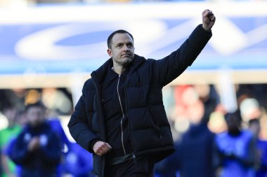 Chris Davies manager of Birmingham City applauds the fans after the Sky Bet Championship match Birmingham City vs Coventry City at St. Andrew's @ Knighthead Park, Birmingham, United Kingdom, 4th January 2026