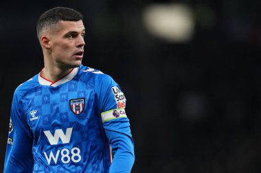 Premier Lig karşılaşmasında Sunderland 'dan Granit Xhaka Tottenham Hotspur' a karşı Tottenham Hotspur Stadyumu, Londra, 4 Ocak 2026