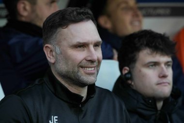 Derby County teknik direktörü John Eustace 4 Ocak 2026 'da İngiltere' nin Pride Park Stadyumu 'nda oynanan Derby County vs Wrexham maçında