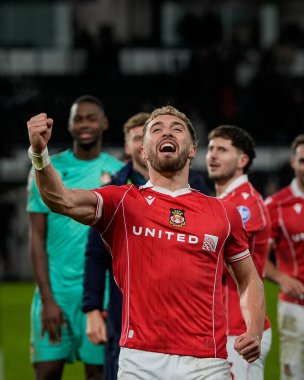 Sam Smith of Wrexham applauds the fans after the final whistle during the Sky Bet Championship match Derby County vs Wrexham at Pride Park Stadium, Derby, United Kingdom, 4th January 2026