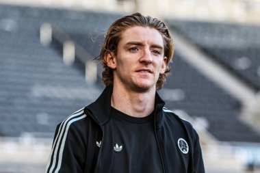 Newcastle United takımından Anthony Gordon, İngiltere 'nin Newcastle kentindeki St. James' s Park 'ta oynanan Newcastle United - Crystal Palace Premier League maçı sırasında geldi.