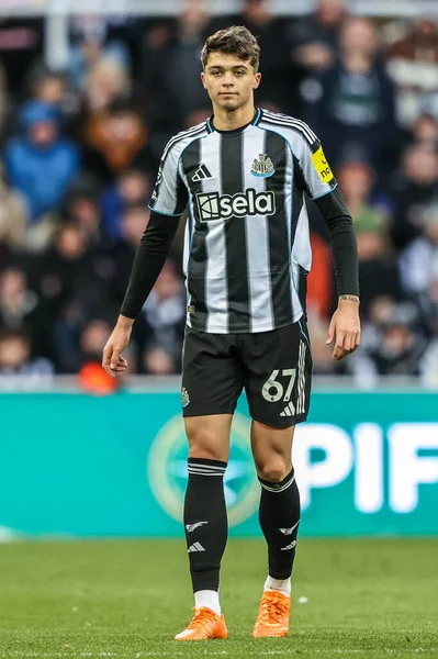 Lewis Miley of Newcastle United during the Premier League match Newcastle United vs Crystal Palace at St. James's Park, Newcastle, United Kingdom, 4th January 2026