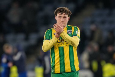 West Bromwich Albion takımından Callum Styles, 5 Ocak 2026 'da King Power Stadyumu' nda Leicester City ile West Bromwich Albion arasındaki Sky Bet Şampiyonası 'nın son düdüğü çaldıktan sonra taraftarları alkışlıyor.