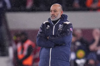 West Ham United Premier Lig karşılaşmasında Nuno Espirito Santo teknik direktörü West Ham United Nottingham Ormanı 'na karşı Londra Stadyumu, Londra, 6 Ocak 2026