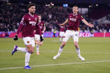 West Ham United takımından Tomas Soucek, 6 Ocak 2026 'da İngiltere' nin Londra Stadyumu 'nda oynanan Premier League maçında West Ham United ve Nottingham Forest maçında golünü kutluyor.