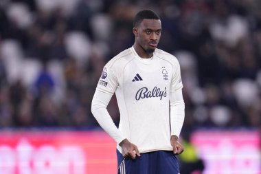 Nottingham Ormanı 'ndan Callum Hudson-Odoi Premier League maçı sırasında 6 Ocak 2026' da Londra Stadyumu 'nda West Ham United Nottingham Ormanı' na karşı.