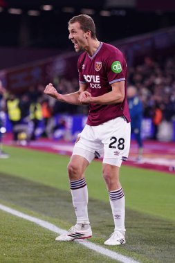 West Ham United takımından Tomas Soucek, 6 Ocak 2026 'da Londra' daki Londra Stadyumu 'nda oynanan Premier League maçında West Ham United ve Nottingham Forest maçında 1-0 öne geçti.