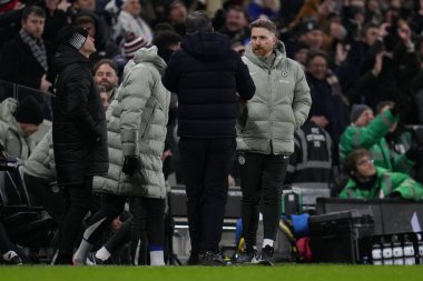 Marco Silva Fulham ve Calum McFarlane teknik direktörü Chelsea Premier Lig maçında tam zamanlı teknik direktör Fulham Chelsea 'ye karşı Craven Cottage, Londra, İngiltere, 7 Ocak 2026