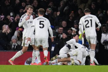 Fulham oyuncuları Premier League maçında golü kutluyor Fulham Chelsea 'ye karşı Craven Cottage, Londra, İngiltere, 7 Ocak 2026