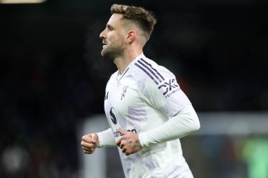 Manchester United takımından Luke Shaw 7 Ocak 2026 tarihinde Burnley ile Manchester United arasında oynanan Turf Moor, Burnley, İngiltere maçında