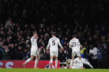 Fulham oyuncuları Premier Lig maçında 1-0 öne geçtiler Fulham Chelsea 'ye karşı Craven Cottage, Londra, İngiltere, 7 Ocak 2026