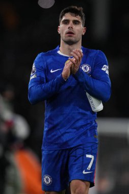 Chelsea 'den Pedro Neto, 7 Ocak 2026' da Craven Cottage, Londra, İngiltere 'de oynanan Premier League maçında tam zamanlı desteği alkışlıyor.