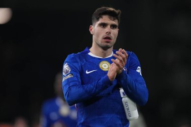 Chelsea 'den Pedro Neto, 7 Ocak 2026' da Craven Cottage, Londra, İngiltere 'de oynanan Premier League maçında tam zamanlı desteği alkışlıyor.