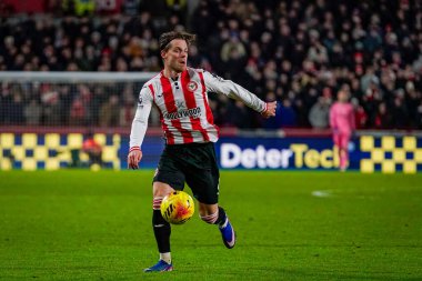Brentford 'dan Mathias Jensen, Premier League maçında Brentford ile Sunderland arasında 7 Ocak 2026' da Londra 'daki Gtech Community Stadyumu' nda bir koşu yaptı.