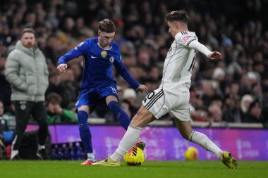 Chelsea 'den Cole Palmer Premier Lig maçında baskı altında Craven Cottage, Londra, İngiltere' de Fulham Chelsea 'ye karşı 7 Ocak 2026