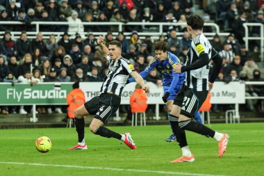 Leeds United takımından Brenden Aaronson Premier Lig maçında 2-3 öne geçiyor. Newcastle United, St.James 's Park' ta Leeds United 'a karşı, 7 Ocak 2026