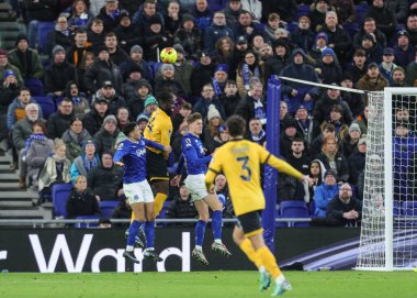 Wolverhampton Wanderers takımından Tolu Arokodare Premier Lig maçında Everton, Wolverhampton Wanderers 'a karşı 7 Ocak 2026' da Liverpool 'daki Liverpool Stadyumu' nda yüksek topu kazandı.